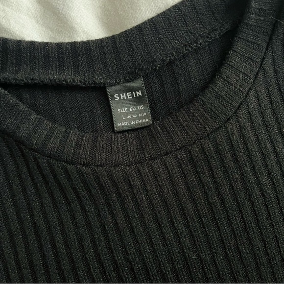 FREE WITH BUNDLE - Ribbed Cami - Picture 1 of 5